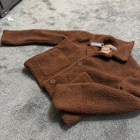 Cropped teddy coat - Picture 2 of 3